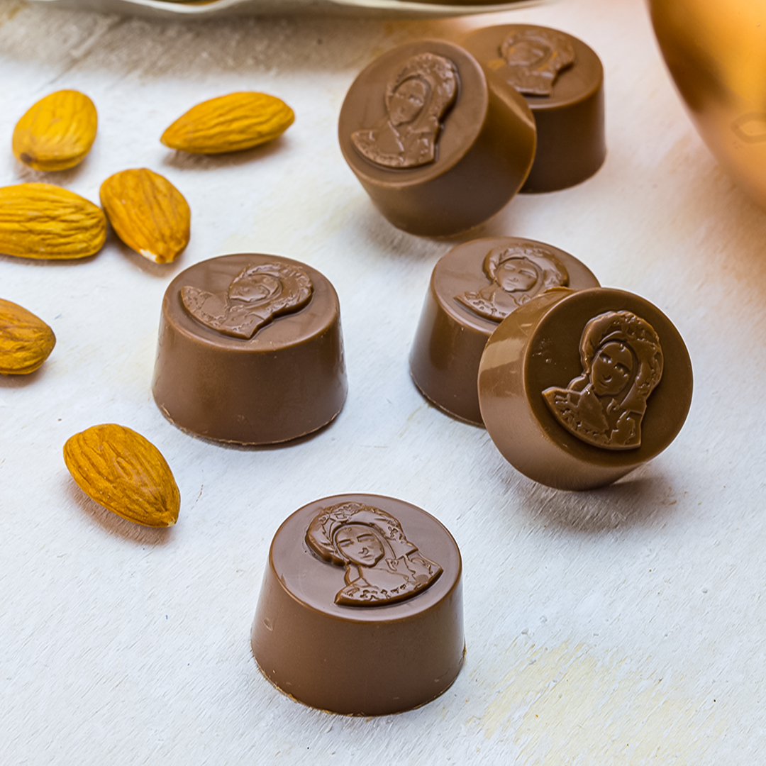 Fatimaa1932's tweet photo. Her şey bir tadımla başlar....!
En güzel tatlar için takipte kalın...

It all starts with a tasting ....!
Stay tuned for the best flavors ...

#chocolate #fatima1932byfamuse #dessert #chocolatebox #çikolatalıpasta #çikolataaşkı #çikolatam #çikolatalar  #turkey #istanbul #ankara https://t.co/Qt661ydebh