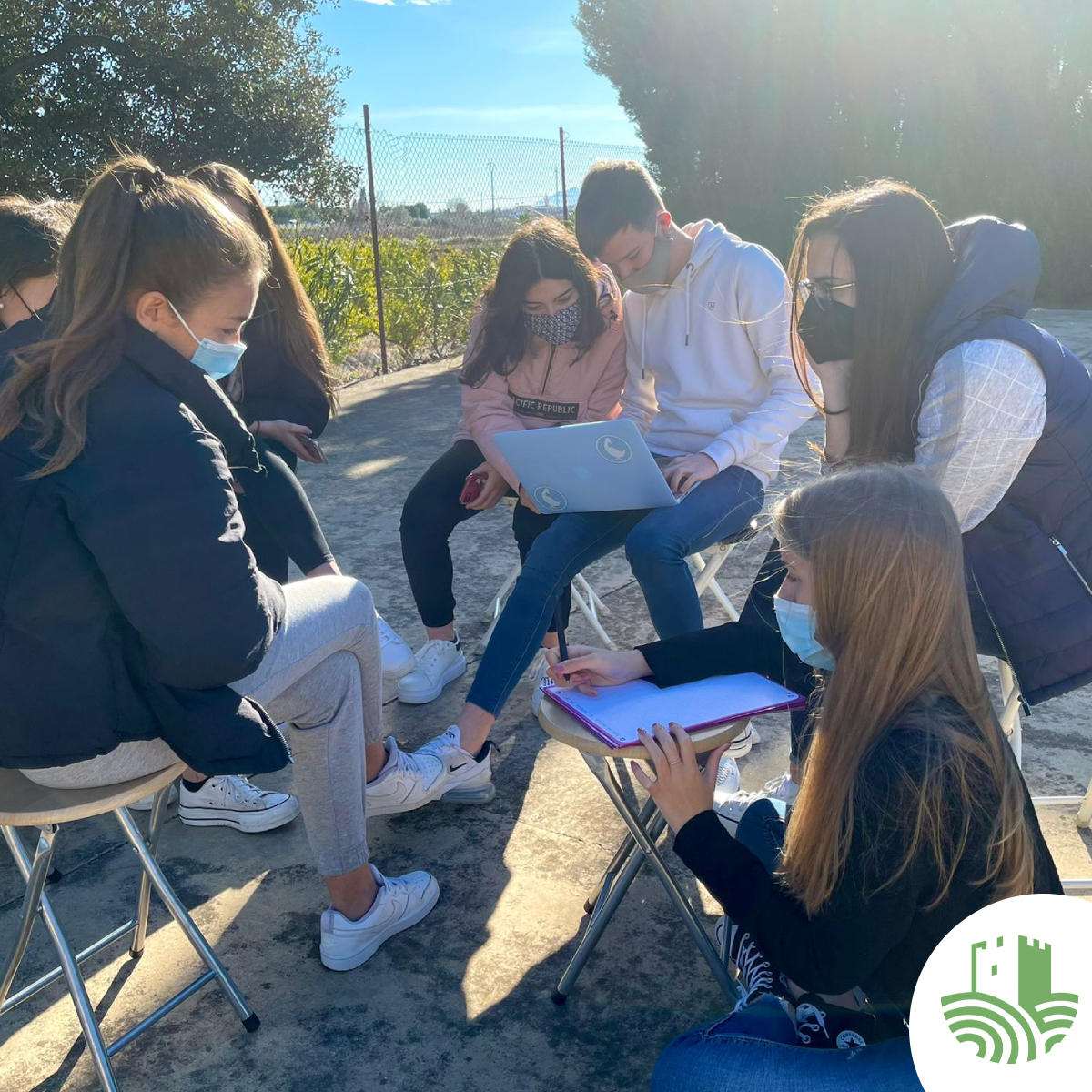 𝐖𝐎𝐑𝐊, 𝐖𝐎𝐑𝐊, 𝐖𝐎𝐑𝐊 💚

💪 Esfuerzo, dedicación, superación y perseverancia definen a la perfección a nuestro alumnado. El Team #EFATorrealedua sigue trabajando en su formación, siempre con energía y también, aprovechando el buen tiempo y nuestras instalaciones 🌞🎑