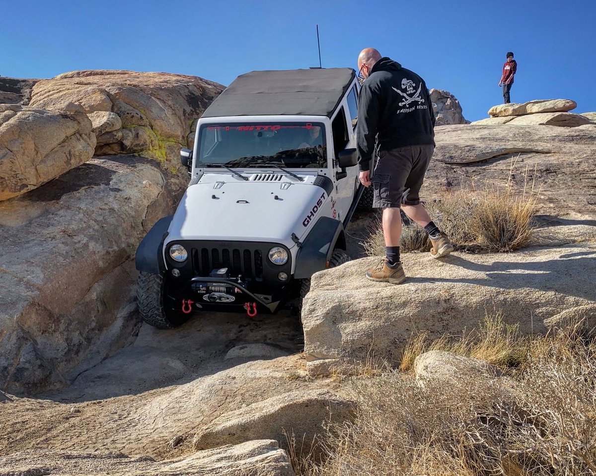 Ghost_18jku's tweet photo. Face down... Booty up... 😎

How's your humpday looking???

_OIIIIIIIO_
#JeepWave #JeepNation #Jeepers #JeepFamily #WranglerJK #AdventureRigs #Jeep 

@Jeep | @THEJeepMafia | @NittoTire https://t.co/gsXnA0BOvb