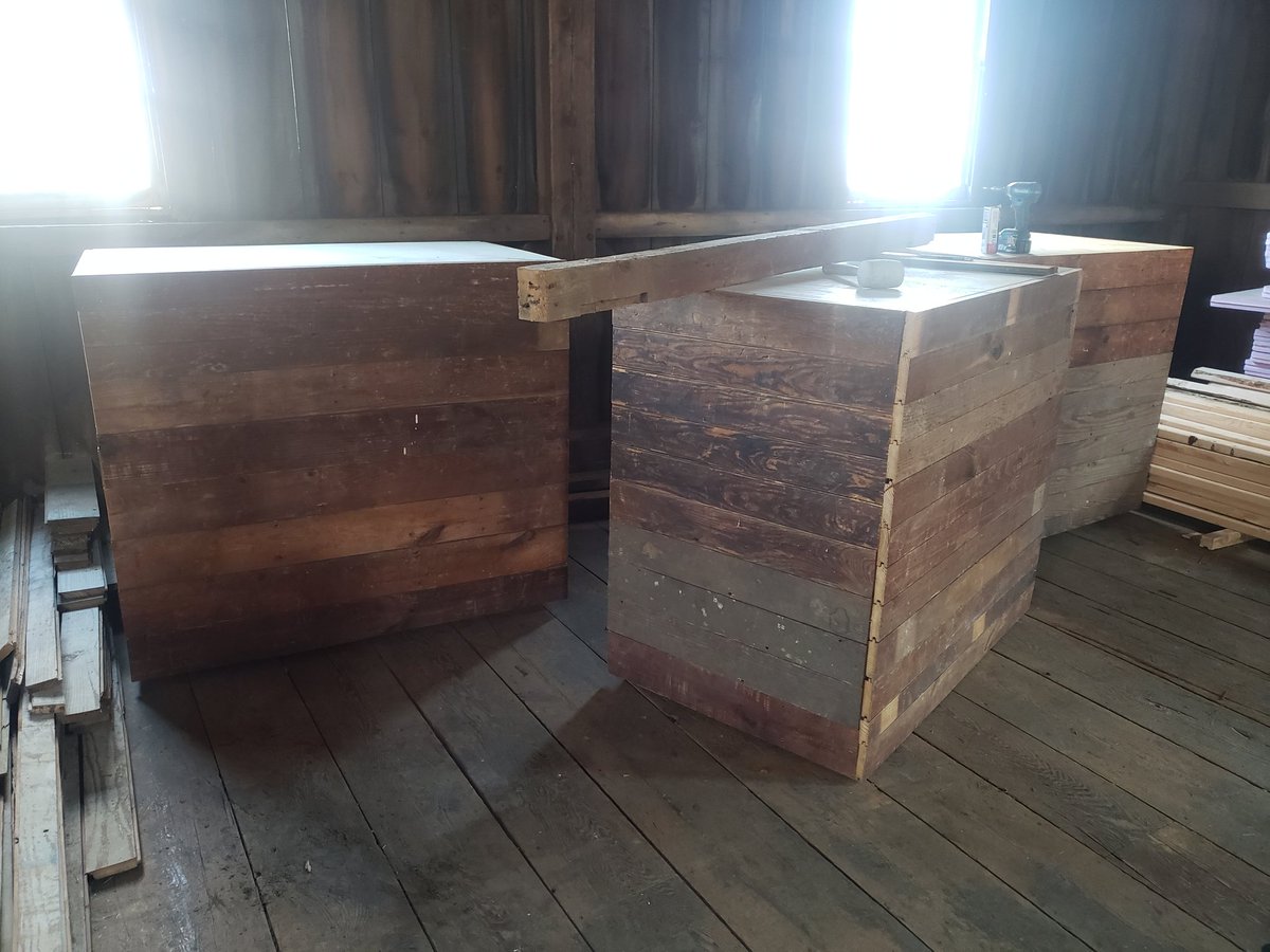chdejam's tweet photo. Exciting things are happening over at the barn!
@JMillerCatering 
#barnrenovation #renovation #BellevueStatePark #CauffielHouse #CauffielEstate #EventVenue #WeddingVenue #PartyVenue #Wilmington #RusticVenue #Wedding2021 #ComingSooon #SneakPeak #JAM #Catering #SaveTheDate https://t.co/8Acht2EVgc