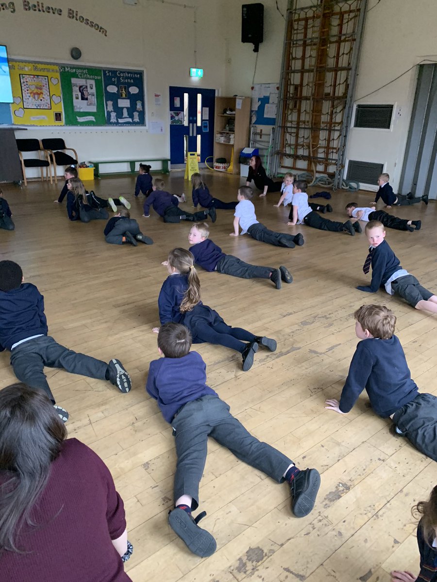 StCharlesHadfie's tweet photo. Yoga fun with Year 1 today.#SFSFamily #BelongBelieveBlossom https://t.co/tZVL9h6LjM
