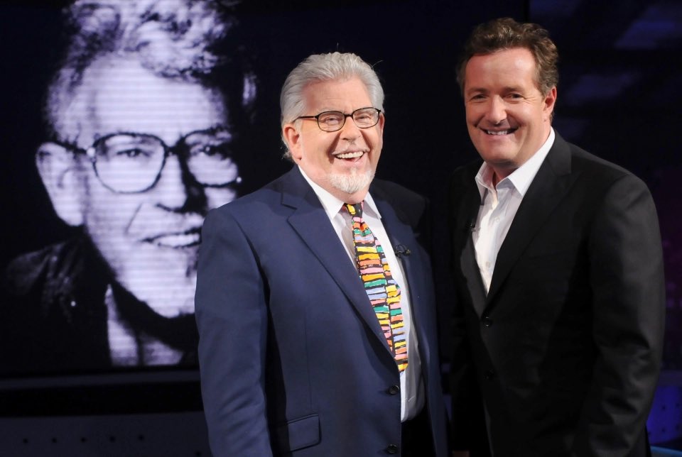 ARH1902's tweet photo. Here are a few members of #TeamPiers
#bringbackpiers #piersmorgan #piersmorganIsABully #PiersMorganIsASnowflake #PiersMorganIsOverParty https://t.co/QmGDCfWXPK