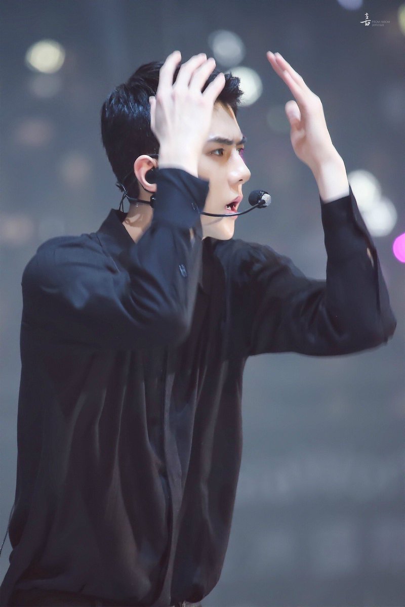 sehunpicture's tweet photo. #세훈 #SEHUN https://t.co/h6v9Dr7wqp