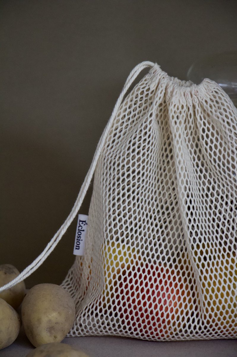 eclosionfr's tweet photo. Transportez vos fruits et légumes sans engendrer de déchets avec notre filet en coton biologique 🤗
À retrouver sur notre boutique, lien en bio 🌞
#vrac #zerodechet #zerowaste #ecologie #alternativesecologiques #fruitsetlegumes https://t.co/cPB5YK5rX0