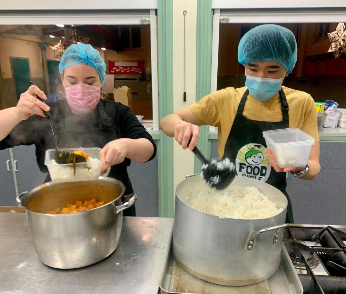 Rain or shine, we’re back TONIGHT cooking free, hot, delicious takeaway meals for everyone and anyone to enjoy! 7:30pm @ Nexus Methodist Church, BA1. ☔️🍲 #WeAreFoodCycle #Bath #Charity #lovefoodhatewaste #compassionatecommunity #loveBath