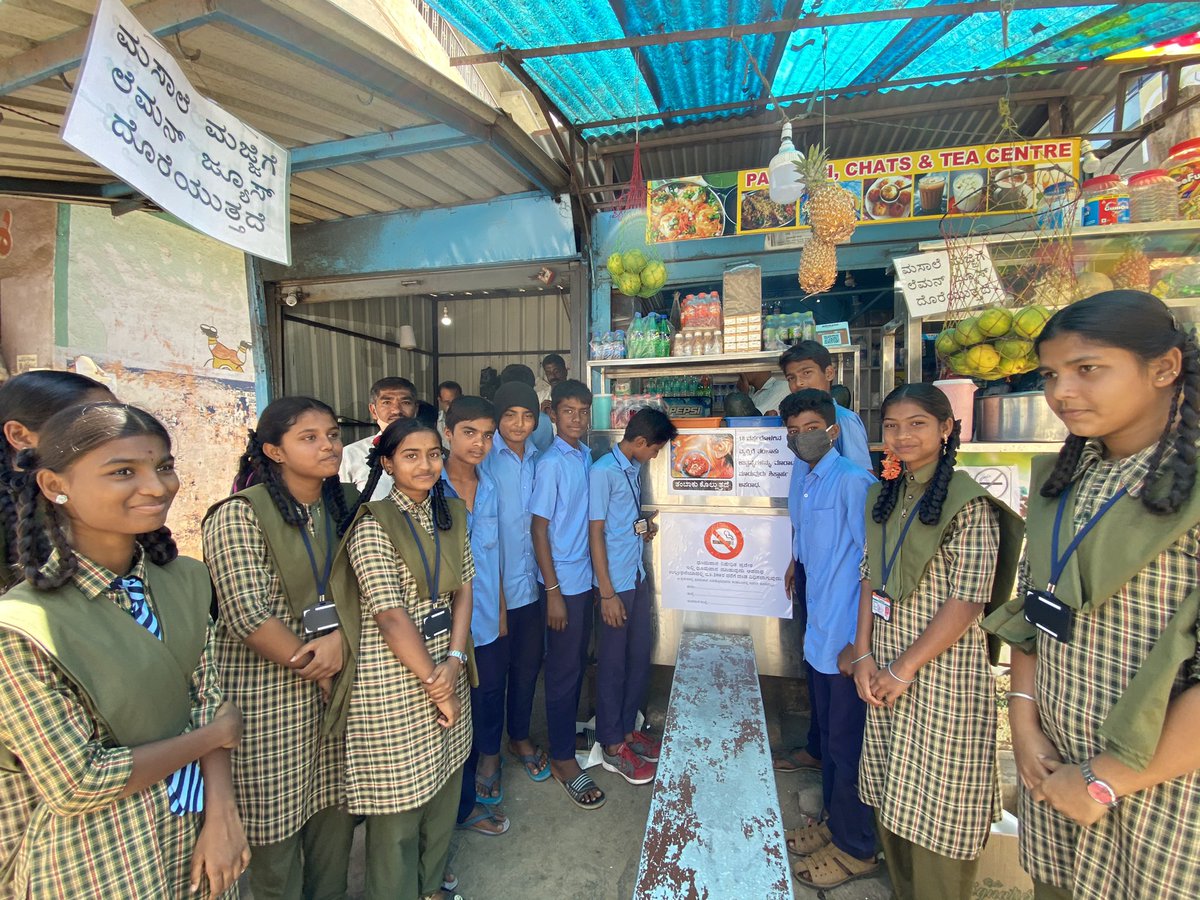 NtcpRamanagara's tweet photo. On occasion of National #NoSmokingDay conducted awareness &amp; signage campaign by students of GHS Ijoor, Ramanagara town @Sampathpoojar @TheUnion_TBLH @ZPramanagara @VRmgm @drashwathcn @mla_sudhakar @nimmasuresh @CMofKarnataka @DRamanagara @drashwathcn @DKSureshINC @RCTCPGI https://t.co/cxWI6sbxCb