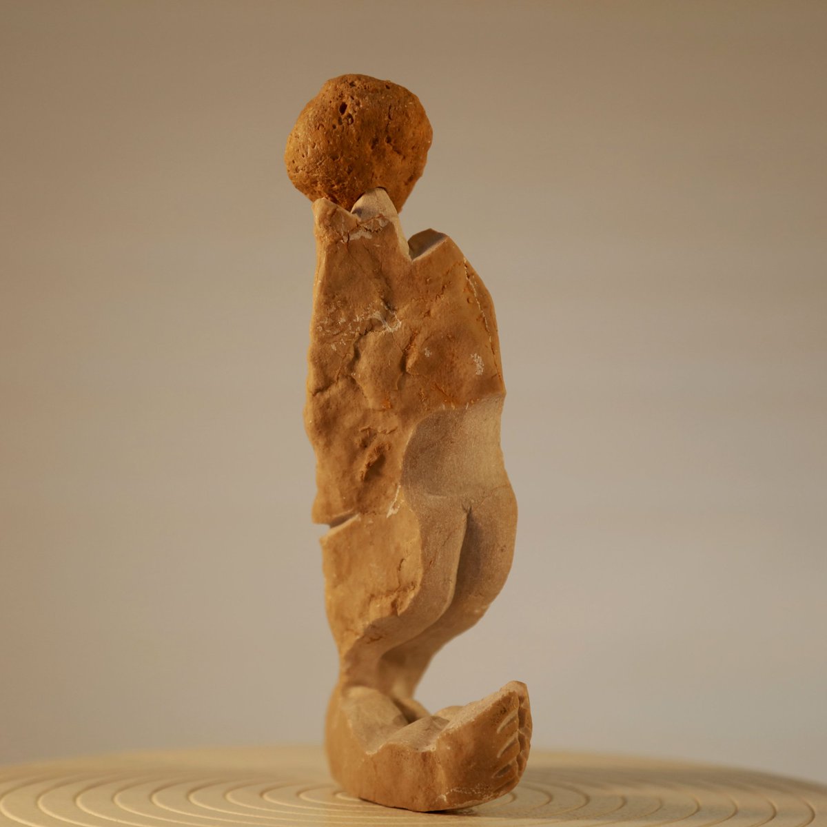 Mehdimosavi1984's tweet photo. a couple of single pieces of stone
17×10×5 cm
@Mehdimosavi1984
 #madsculpture #madstatue  #stonework #stoneart #stonesculpture #stonecarving #stone #iranianart #prehistorianfish #contemporaryart #art #mehdimosaviazam #مد #مدآرت #مدمجسمه #مهدی_موسوی_اعظم #سنگتراشی #مجسمه #سنگ https://t.co/Lrd4nH5IzX