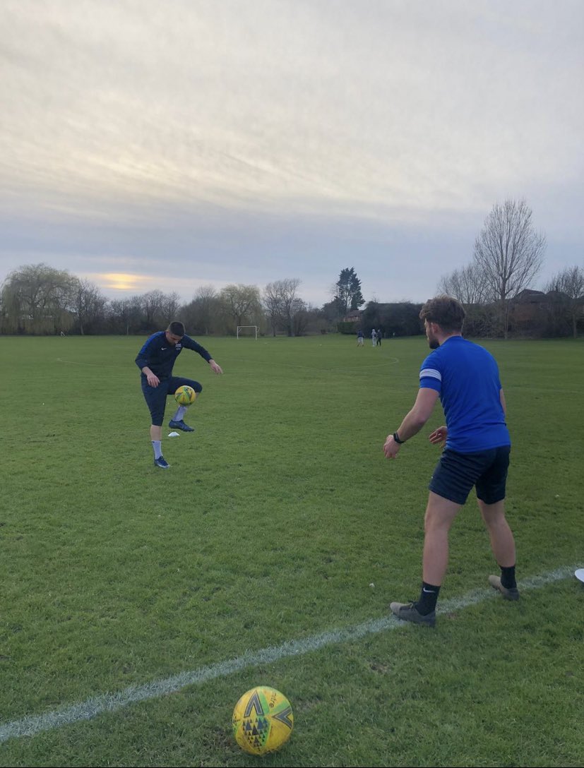 Great session yesterday with <a href="/JoshHowell_4/">Josh</a>. Keeping his legs ticking over as he waits for his cup game with <a href="/Binfieldfc/">Binfield FC</a>. Top work mate 👏🏼🙌🏼