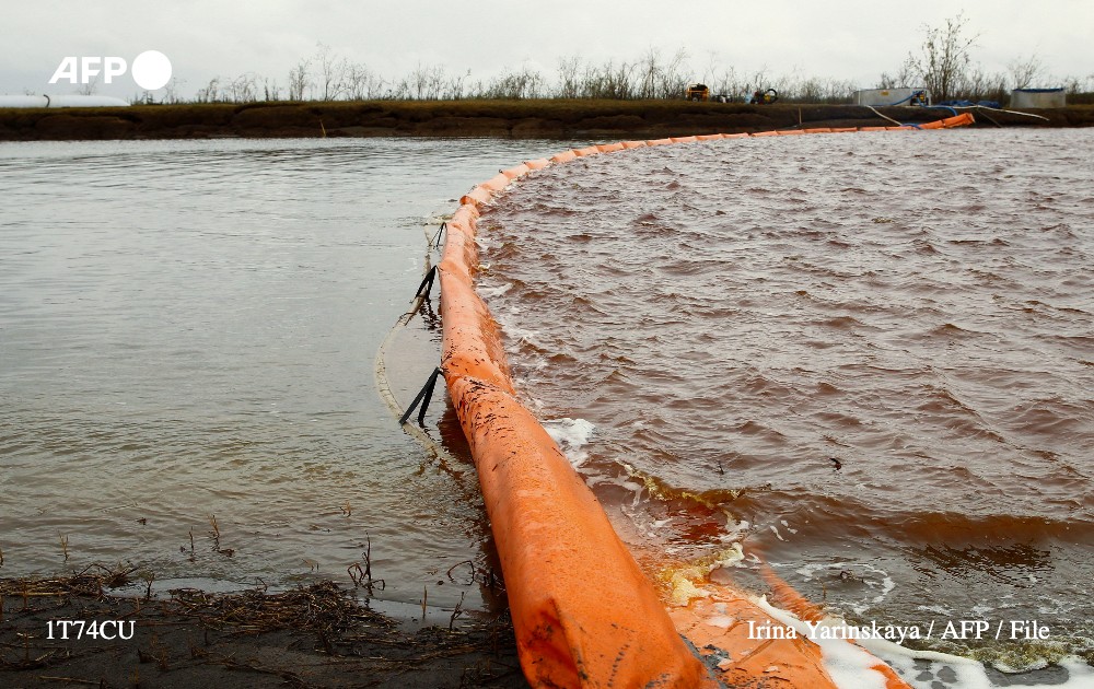 AFP's tweet photo. #BREAKING Russian mining giant Norilsk Nickel says it has paid a nearly $2 billion fine for a giant fuel spill in the Arctic last year https://t.co/svT3nKWm2m