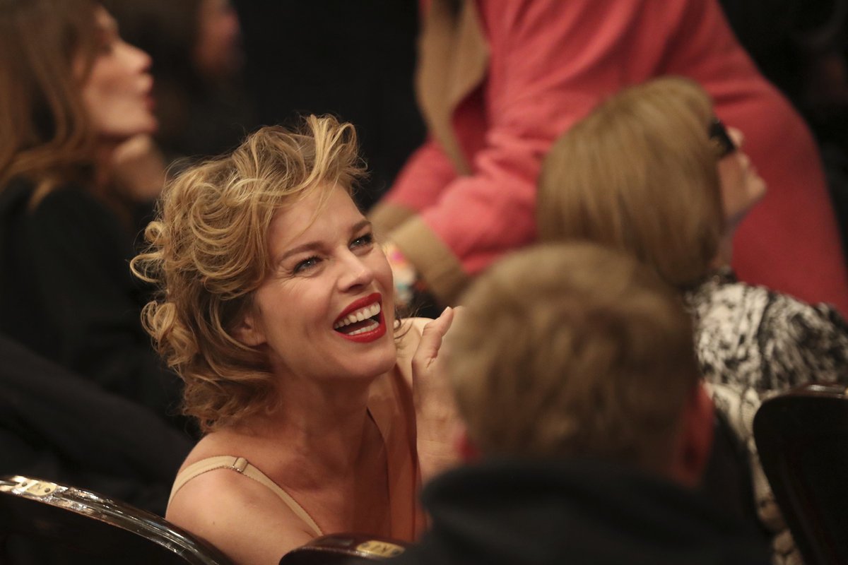 LaPresse_news's tweet photo. Buon #Compleanno Eva #Herzigova https://t.co/7MrCZPwiPy #fotogallery #modellasexy #reggiseno #wonderbra https://t.co/oueue5lYYG