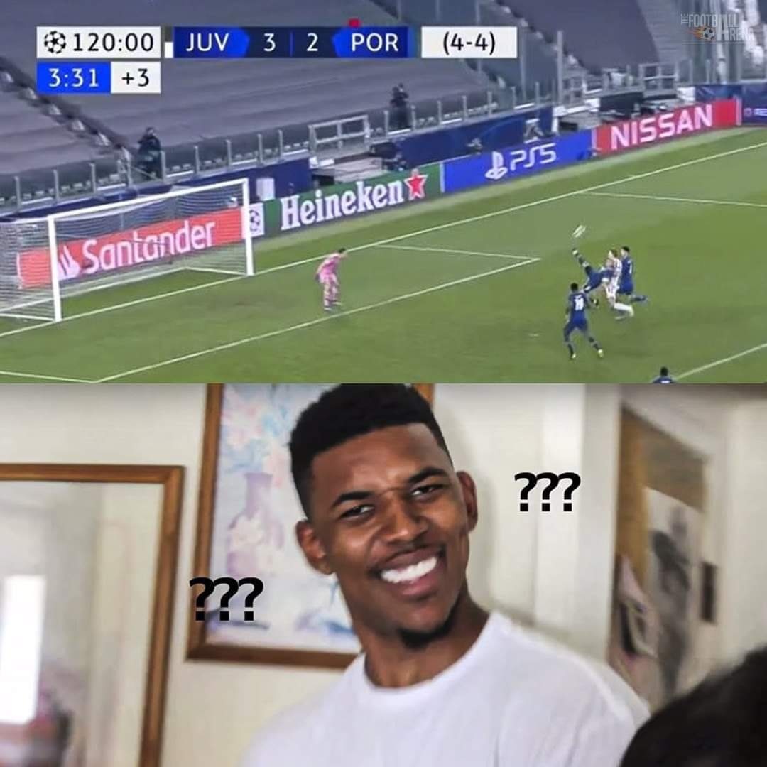 FootballFunnnys's tweet photo. How do I tell my kids that Porto lost, drew and won this game vs Juventus... 😂 https://t.co/4FAmdkWMa7