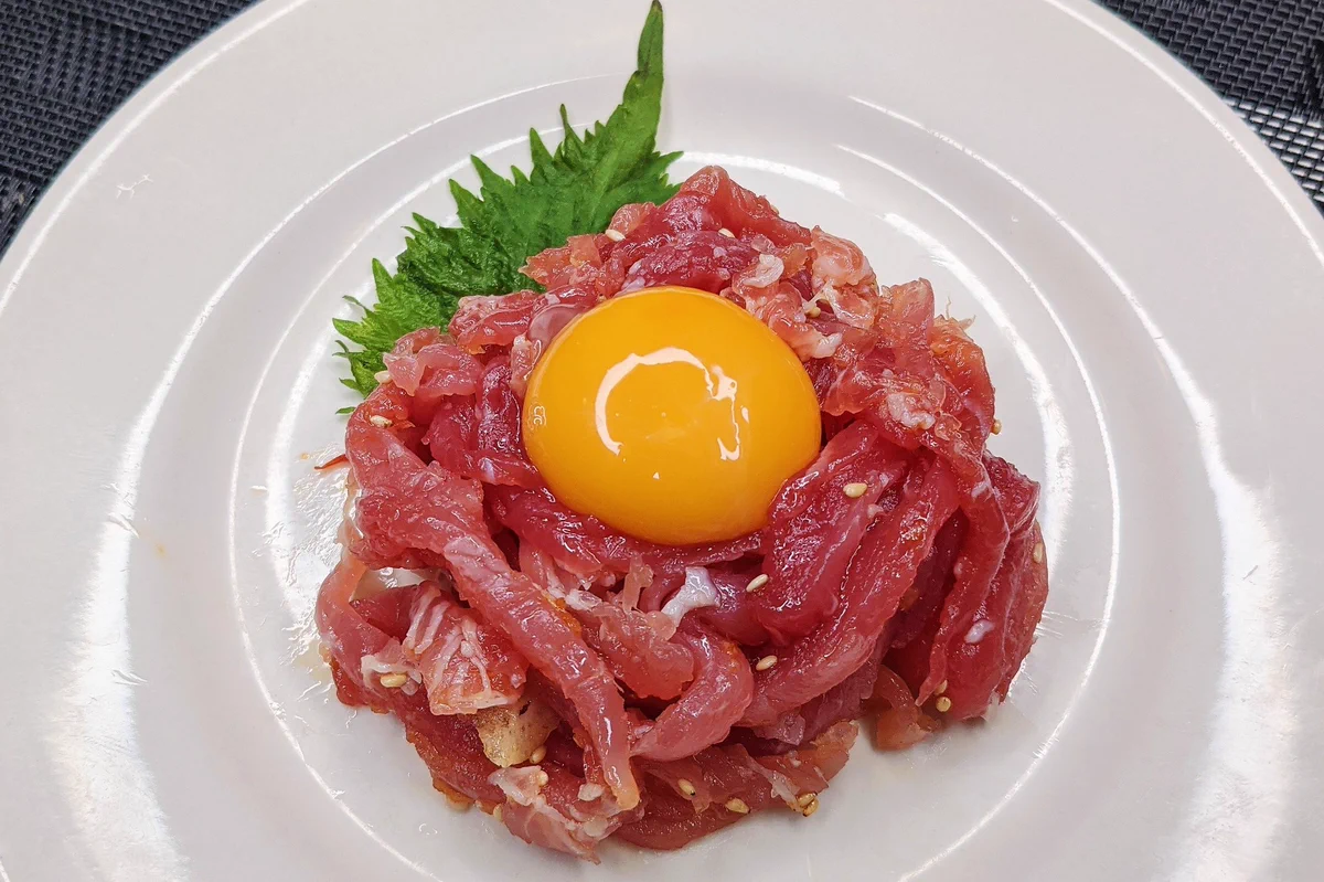 絶品極上レシピ！簡単2ステップで作れる生ハムユッケ！