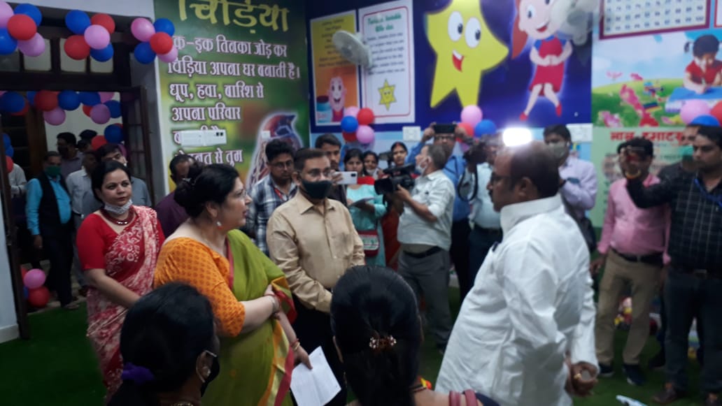 IPRDBihar's tweet photo. महिला विकास निगम, समाज कल्याण विभाग द्वारा सचिवालय परिसर में तीन पालनाघर का उद्घाटन  माननीय मंत्री श्री मदन सहनी माननीय मंत्री समाज कल्याण विभाग द्वारा फिता काट कर किया गया।
#BiharSocialWelfareDept
#WDCBihar @BadloBihar_ @SahniBihar https://t.co/BotongJnkp