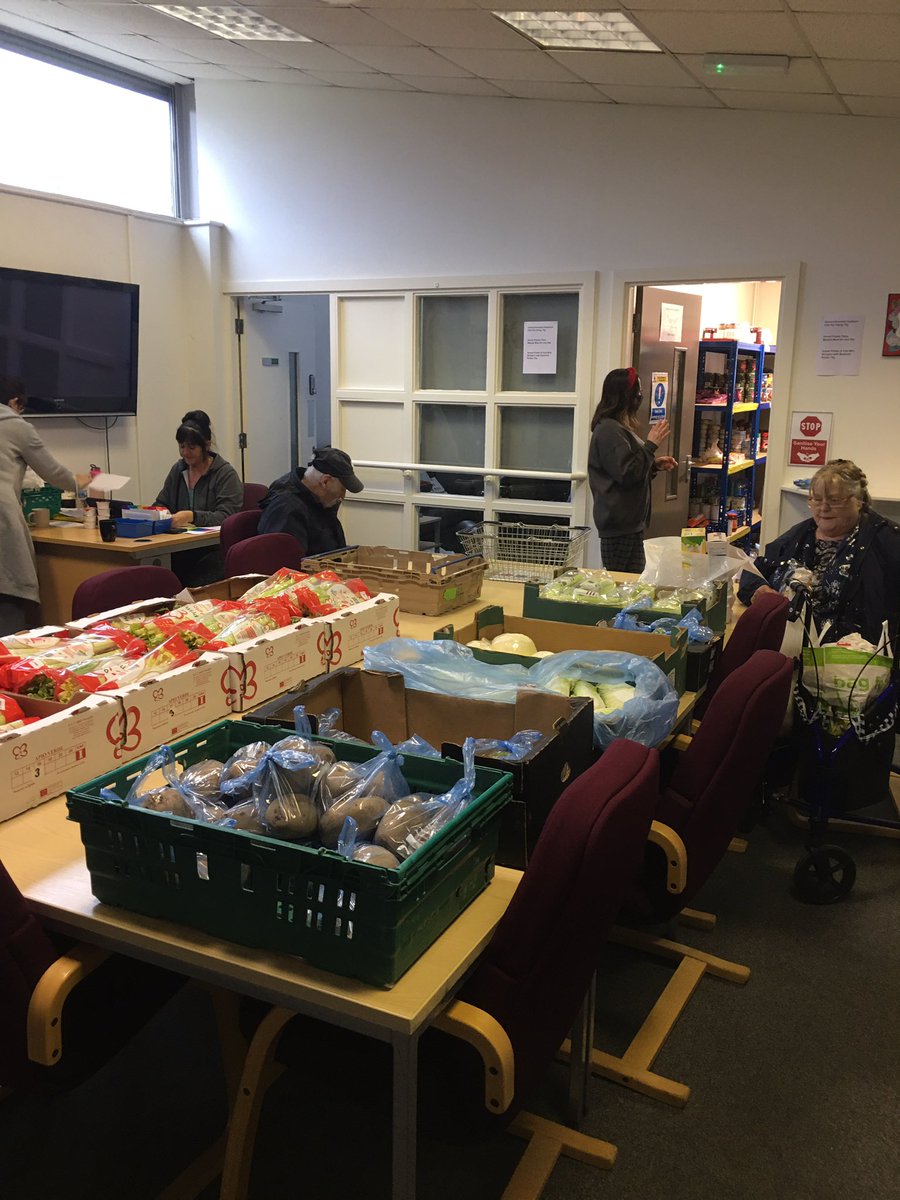 Hope Pantry busier than ever today!!! £3.50 for 10 items or 15 for £5, accompanied with FREE Tea @ Toast and a warm welcome and environment. 

#communityfood #community #RightToFood @DanCardenMP @WarbreckLabour @RiversideLCR @TorusFoundation @Onward_Homes