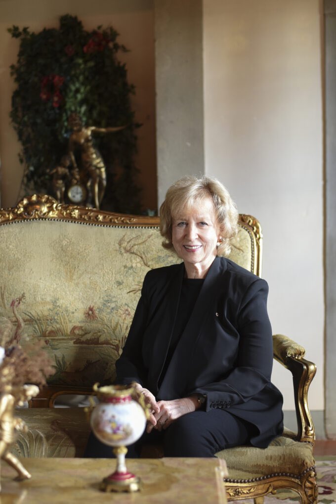 Happy Birthday to the first woman to become Canada s Prime Minister, Kim Campbell    