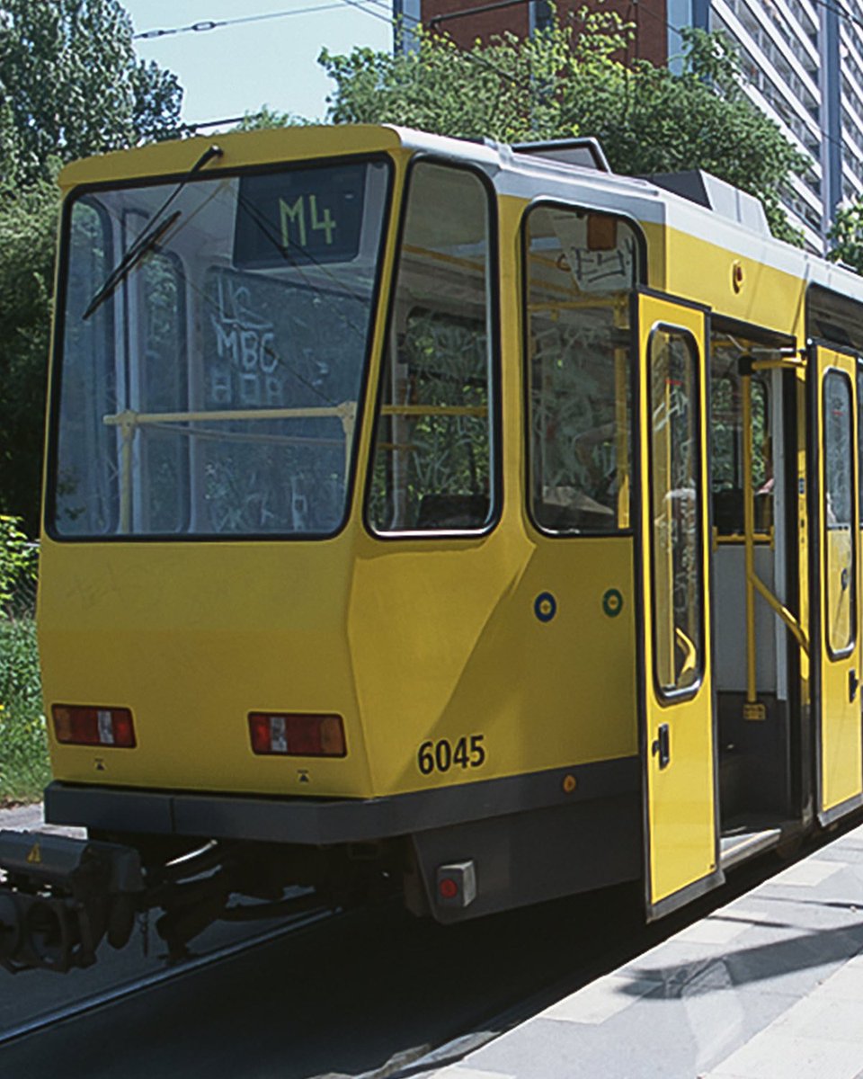 BVG_Kampagne's tweet photo. März 2020      vs.       März 2021 https://t.co/USDs7XPnSl