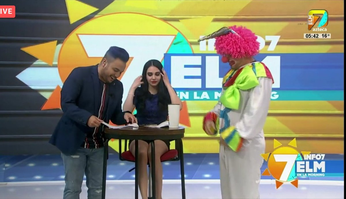 luisunamrebel's tweet photo. Siempre tan divertida y tan sexy mi bella @yulicastillot 😍😍😍😍😍
Viendote #EnLaMorning
Desde CDMX no dejo de ver a mi Crush 😍❤️❤️
#YuliCastillo https://t.co/K07XyLBuoF