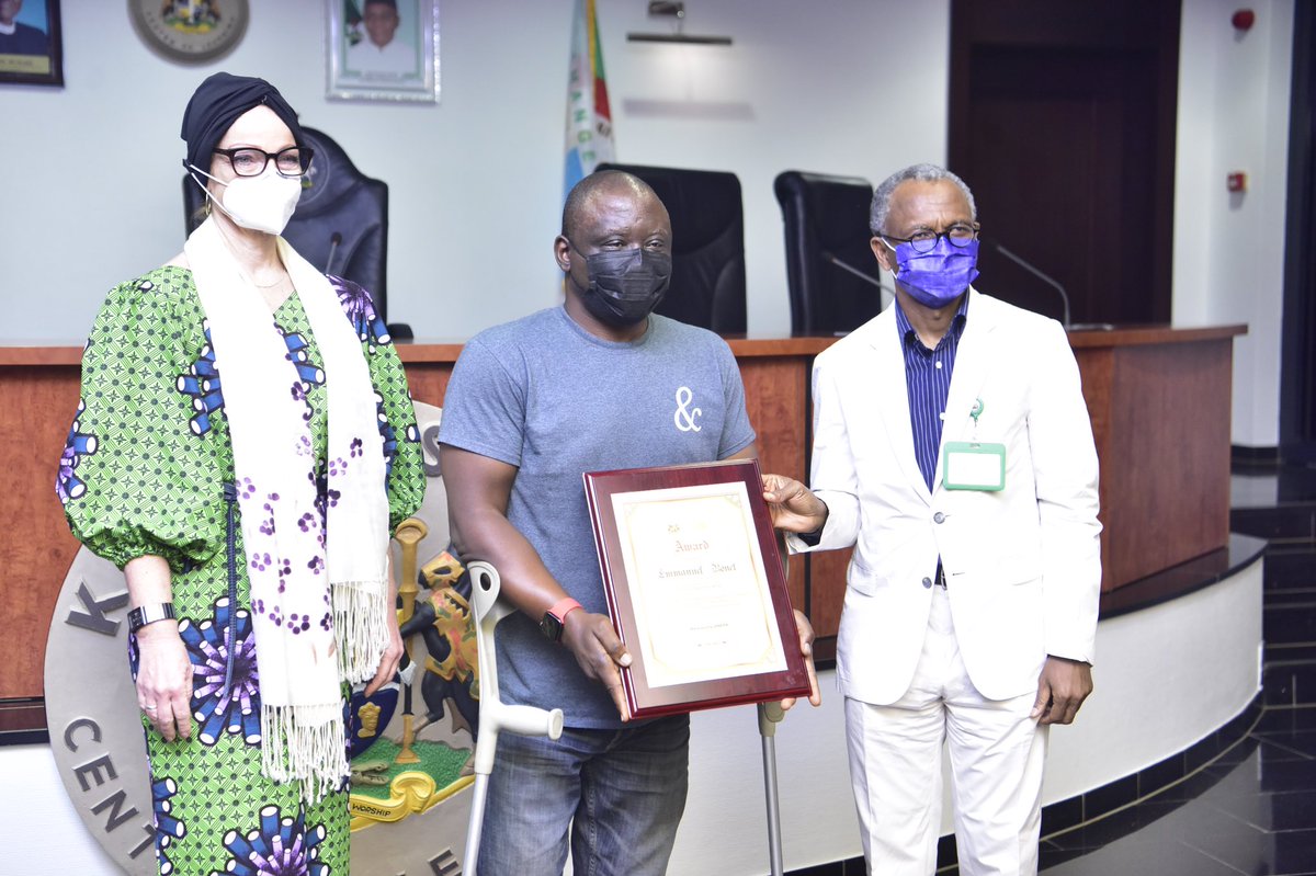 KDHSSD's tweet photo. HE Malam Nasir @elrufai &amp; Ulla Mueller presented awards to individuals who have made contributions to improving the lot of women, GBV Response and Gender Equity. The recipients were Hon. Saudatu Sani, Emmanuel Bonet (@askbonet) &amp; Maimuna Safiyanu. https://t.co/4O4Xcu6H1U