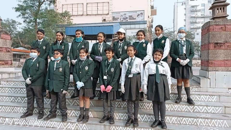 SayaniC62498748's tweet photo. @rashtrapatibhvn On the other side due to the ongoing conflict between DPS and DPS NK,school has been snatched away from 3500 children, the future of our country.. How could they be deprived from the right to education??? Sir, these innocent faces looking forward for your support. PLEASE HELP 🙏 https://t.co/UMlcoIEyfo