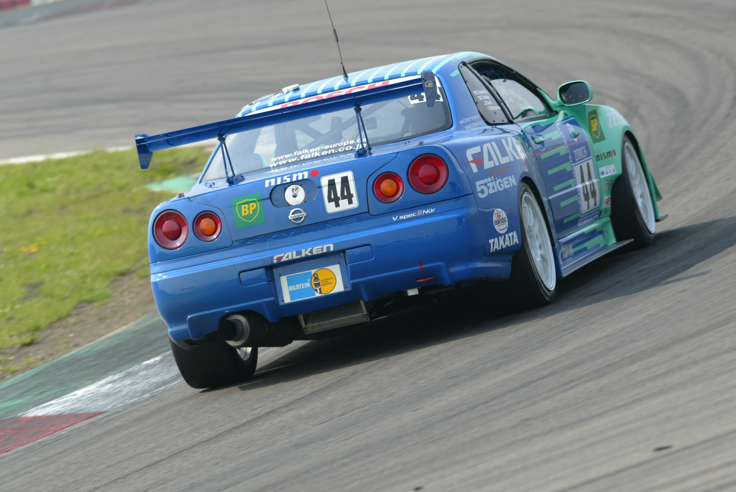 白入　FALKEN SKYLINE FALKEN Tyre Europe on X: 