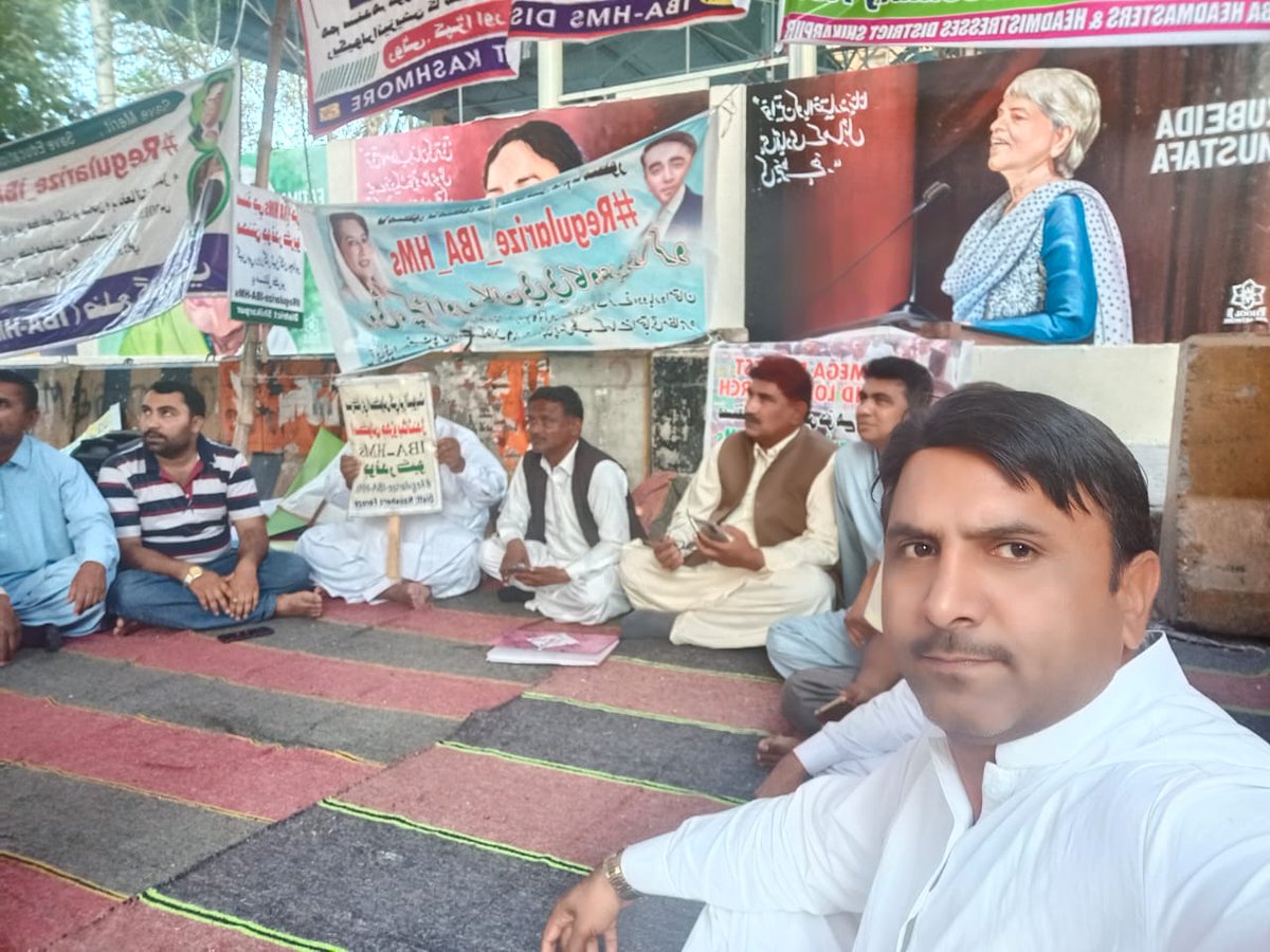 an_jamali's tweet photo. Appeal to CM and ppp chairman  with due respect sir please resolve the issue of IBA HM Regularize them.
@MuradAliShahPPP
@BBhuttoZardari
#SaveSindhSaveMerit
#Regularize_IBA_HMs 
@SaeedGhani1
@HamidMirPAK @AajKamranKhan @mubasherlucman @shazbkhanzdaGEO
#SaveHeadTeachers https://t.co/epsRsJgvET