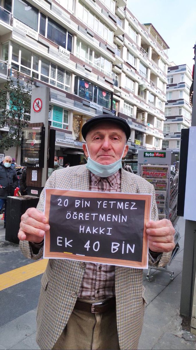 #Ögrt81ildebasinaciklamasi

Atama bekleyen öğretmenler 81 ilde basın açıklaması gerçekleştiriyor.

20 bin atama yetmez ek 40 bin atama daha yapılmalıdır!

<a href="/ziyaselcuk/">Ziya Selçuk</a> <a href="/lutfielvan/">Lütfi Elvan</a> <a href="/HMBakanligi/">T.C. Hazine ve Maliye Bakanlığı</a> <a href="/ikalin1/">İbrahim Kalın</a>
<a href="/hasandogan/">Hasan Doğan</a>
