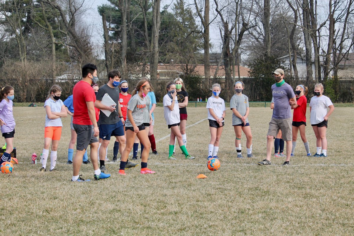 TLScolts's tweet photo. Spring sports are sprung. Warming up for solid seasons in lacrosse, soccer, and track. #TLSMiddleSchoolRocks #SpringSports #Teamwork https://t.co/e5LbaZpsux