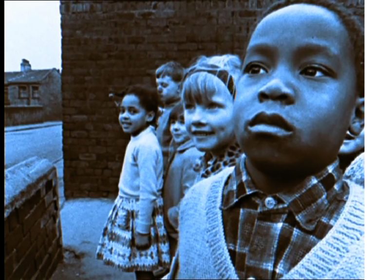MuseuTapies's tweet photo. Sessions de cinema a la Filmoteca de Catalunya, en el marc de l’exposició 'John Akomfrah. Vertigo Sea':
Dijous 8 d’abril del 2021, a les 19.00 h, prjecció de 'Handsworth Songs' (1986), amb presentació a càrrec de Neus Miró.
+ https://t.co/m82AiTI8jU
@filmotecacat #Akomfrah https://t.co/ORffanGmFD