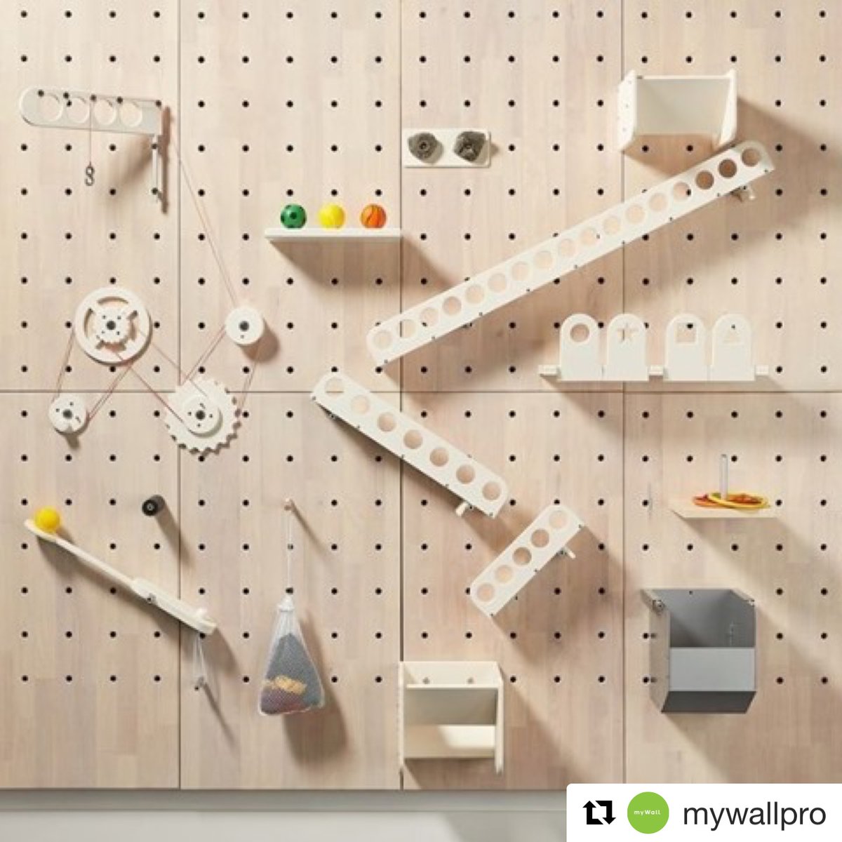 #Repost <a href="/mywallpro/">mywall</a> 
・・・
For the movers, the makers and all those in between.✨⁠
⁠
The #myWall pegboard system is the perfect solution for any learning space.🎯 The products' accessories incorporate gears, catapults, magnetic whiteboards, storage bins and shelves!⁠