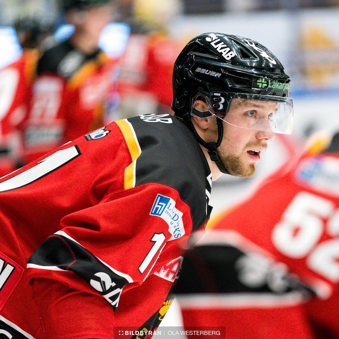 LuleaHockey's tweet photo. Supertråkigt besked:
Säsongen över för Petter Emanuelsson efter brusten hälsena på dagens fysträning. https://t.co/evyBHSjaCa