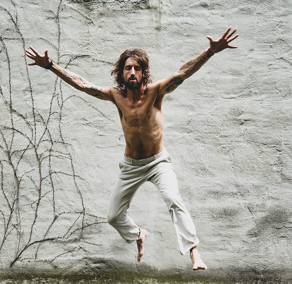 TheSummitFM's tweet photo. Throughout March we're celebrating local music on The Summit, spotlighting a different artist on-air each day leading up to our all day 330 marathon on March 30th. Today's artist: @josepharthur! Tune in! #330proud #TheSummit https://t.co/HNROiawakm
