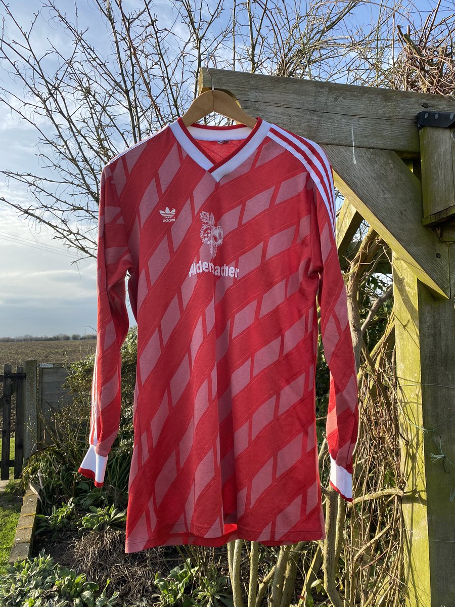getshirtyHD's tweet photo. @wunderkits @rob_fletcher_ @FutbolShIrTALIA @ThePedronator @Foxster2011 @FootieShirtz @fsmwh @FS101_ @TheShirtMan_ @TheShirtUnion Does it have to be 90s? We’ve got a couple of late 80s bangers in stock at the minute! ⚽️ https://t.co/38t6TjSjmA