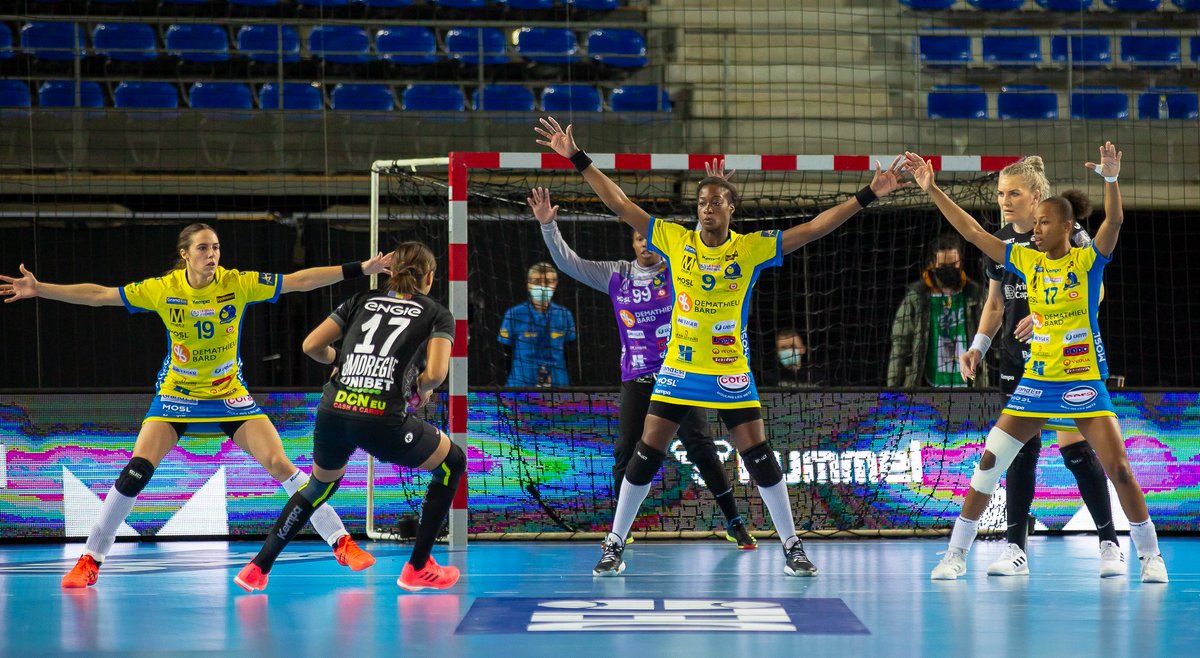 𝗗𝗘𝗙𝗘𝗡𝗦𝗘.

🔜💥 Bv Borussia 09 Dortmund, <a href="/ehfcl/">EHF Champions League</a> 

📷 Arnaud Scherer