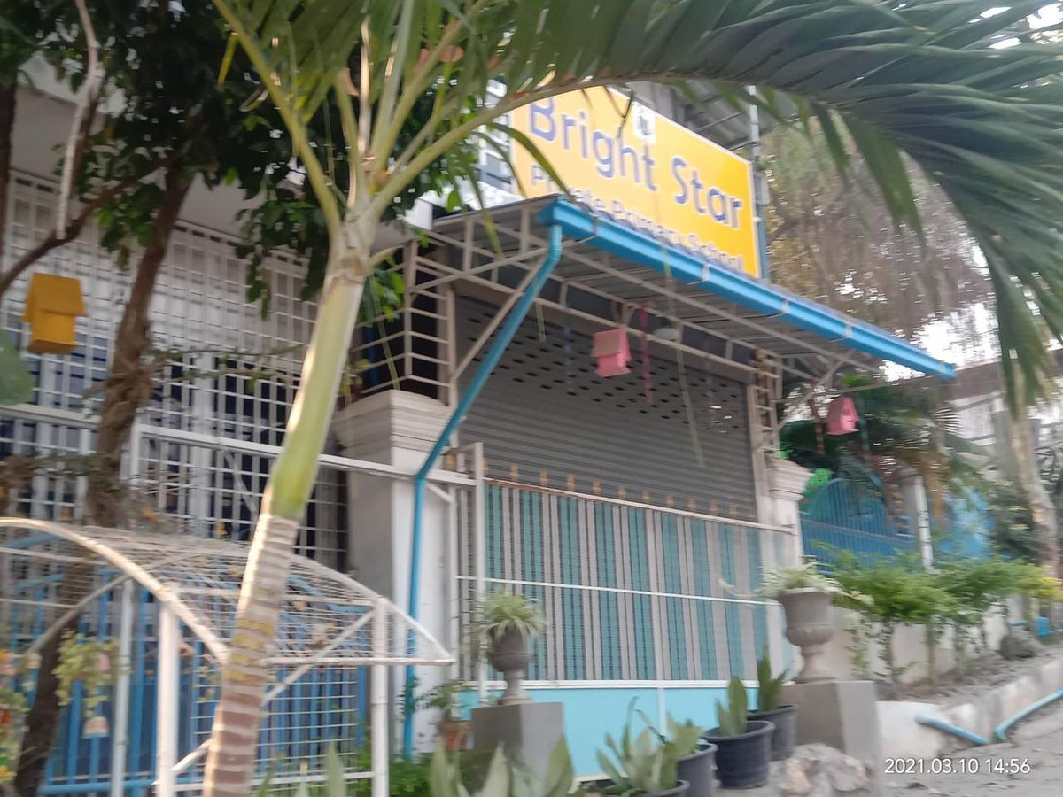 Terrorist police raided the house of our acting Vice President , Mann Win Khine Than in Myawaddy.
<a href="/UNinMyanmar/">United Nations in Myanmar</a> <a href="/UNHumanRights/">UN Human Rights</a>
JUNTA BESIEGING
#WhatsHappeningInMyanmar  #Mar10Coup