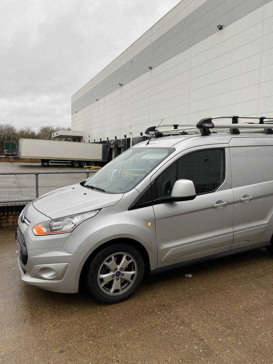 Will be in Warrington at 4pm coming back south to Leicester if anyone needs goods moving. 👌🏾