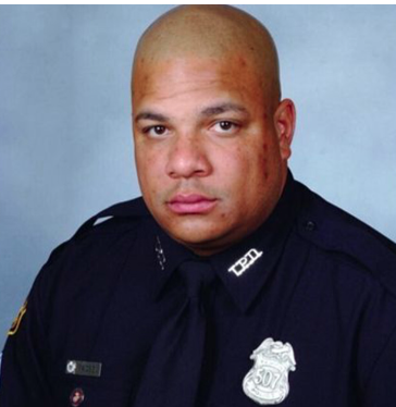 GreenfieldIN_PD's tweet photo. We mourn with our brothers and sisters of #TampaPD in the death of Ofc. Jesse Madsen.  Ofc. Madsen responded to a wrong way driver and swerved into the oncoming car to protect others on the roadway.  Ofc. Madsen served in U.S. Marine Corps and combat veteran.  #Hero https://t.co/WqdczwZHTc
