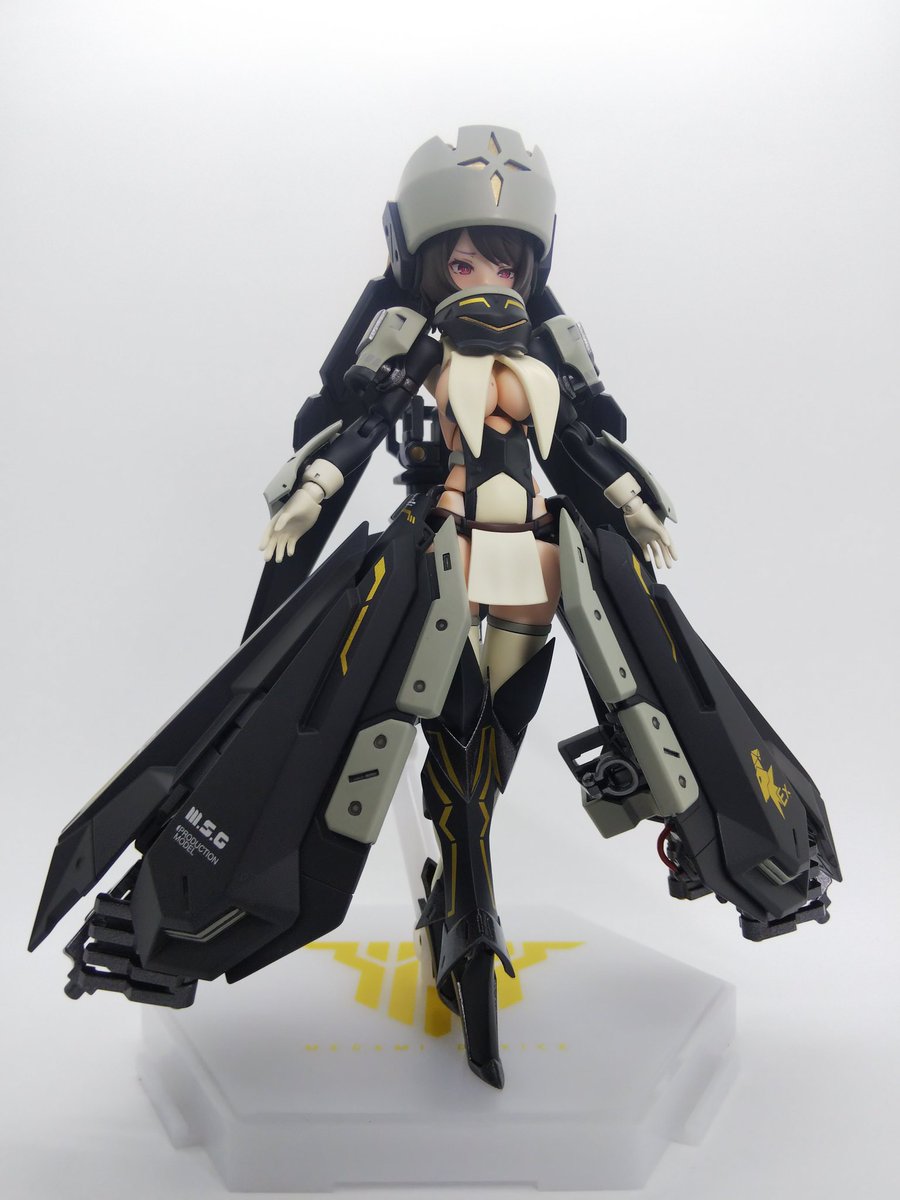 yamacology's tweet photo. エクソシスト・カスタム完成しました。
元キットのデザインが好きなので、シルエットは大きく変えずにカスタム機っぽく見えるようにやりました。
#メガミデバ���ス https://t.co/jDXWqLhVWW