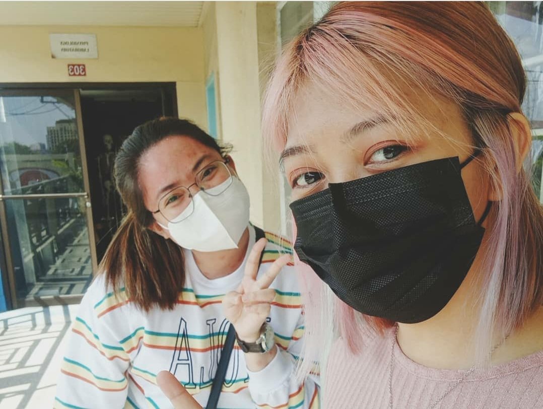 junjinyeonin924's tweet photo. Its been forever (well its not that long but it felt like it was 🤣🙈) I had to kidnap you and just have one random bff date. Today was truly was one of those days Ive been the happiest!
Thank you babes @itskimmy3019 borahae 💜
#goodnews #bffdate #adventures https://t.co/ilFQRZvwE1