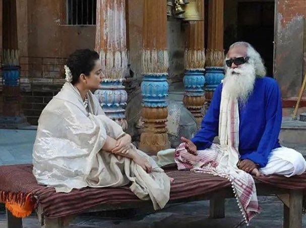 kunalkamra88's tweet photo. A confused dimension interacting with a defused dimension. #SabDimesionHai https://t.co/9nOZpi7k8p