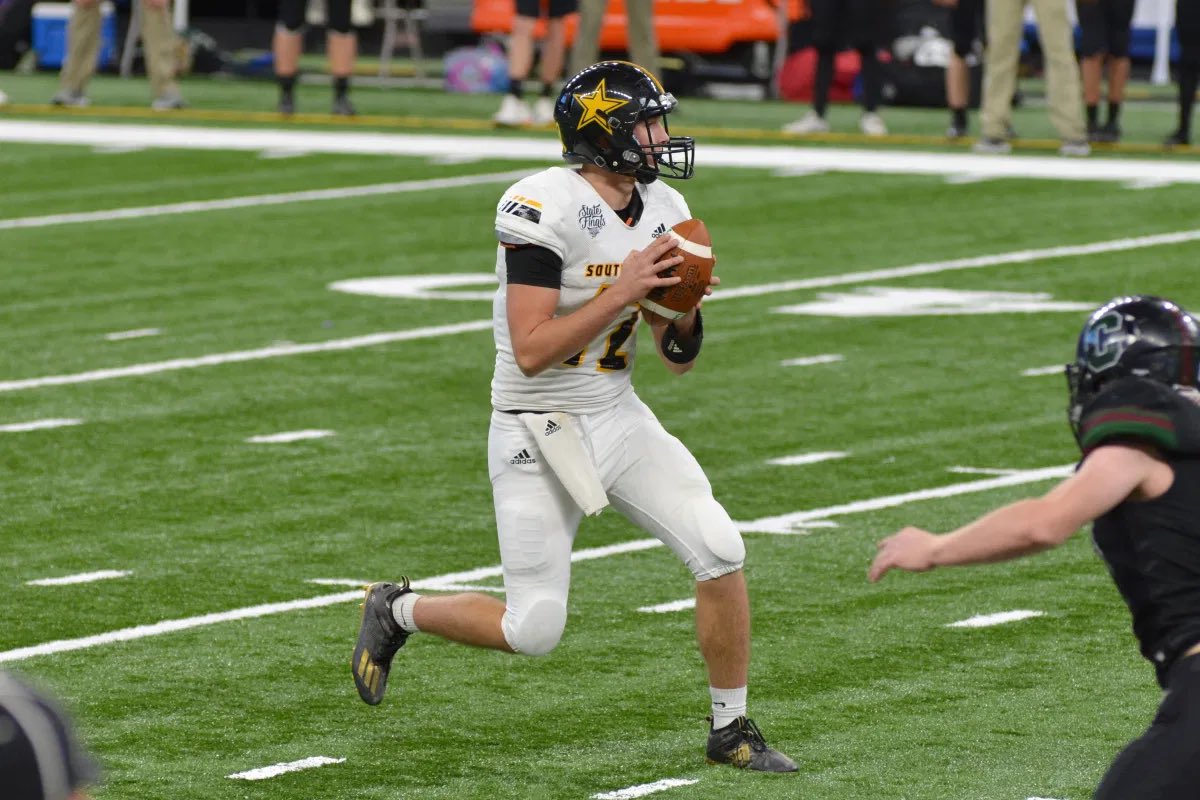 SouthAdamsFB's tweet photo. Huge congrats to Seniors Nick Miller (TE) and James Arnold (QB) on being selected to play in the North-South All Star Game July 9th in Indy.  They are the first Starfires selected to the game since 1998 and the 7th and 8th in SA History. https://t.co/MiLtRbvEG7