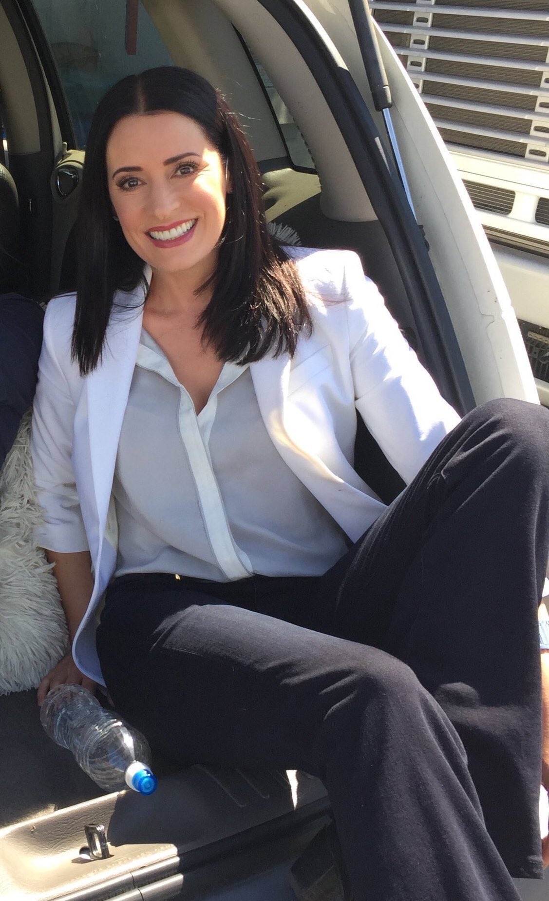 Happy birthday to the babe that is Paget Brewster HAVE A GREAT DAYY       