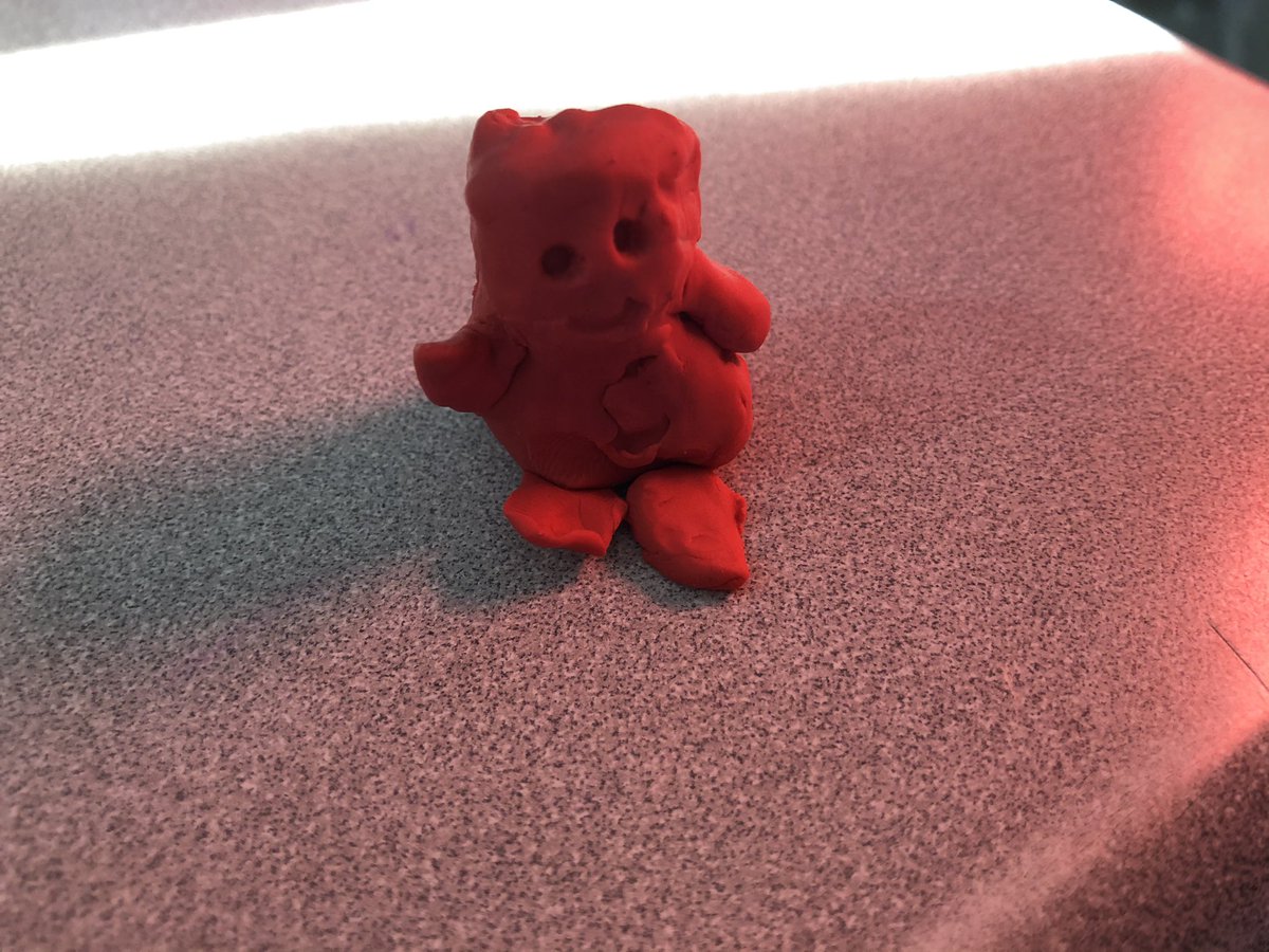 Ms. / Mlle Chan 👩🏻🏫 tweet media