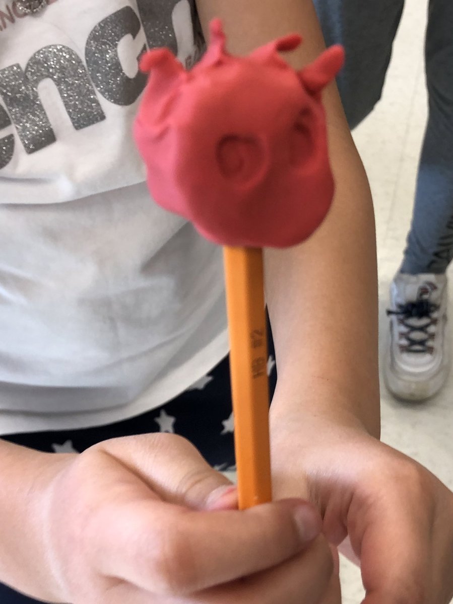 Ms. / Mlle Chan 👩🏻🏫 tweet media