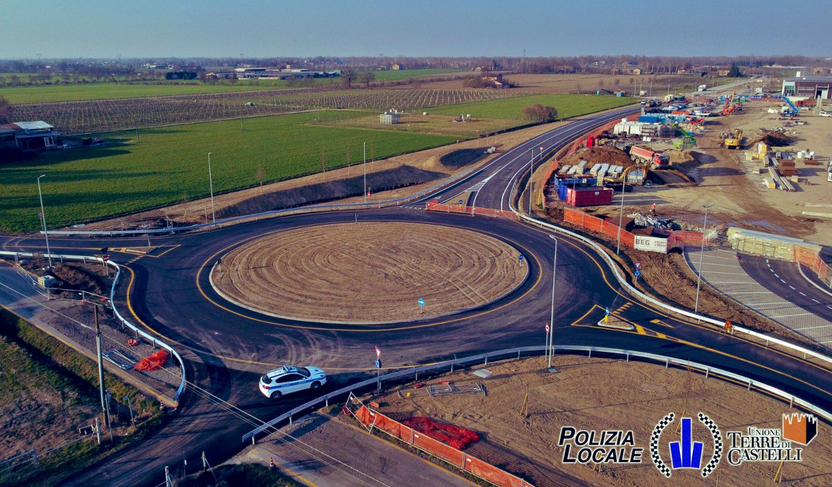 PLTerreCastelli's tweet photo. #PLInforma #Spilamberto modifica alla #viabilità, aperta la nuova rotatoria sulla Via San Vito che la collegherà alla provinciale #Sp623
L’area è ancora interessata da cantieri, modera la velocità e presta attenzione
#guidaperarrivare
👉👉👉 https://t.co/pHHMp8f7qe https://t.co/HLPYAcUAvz