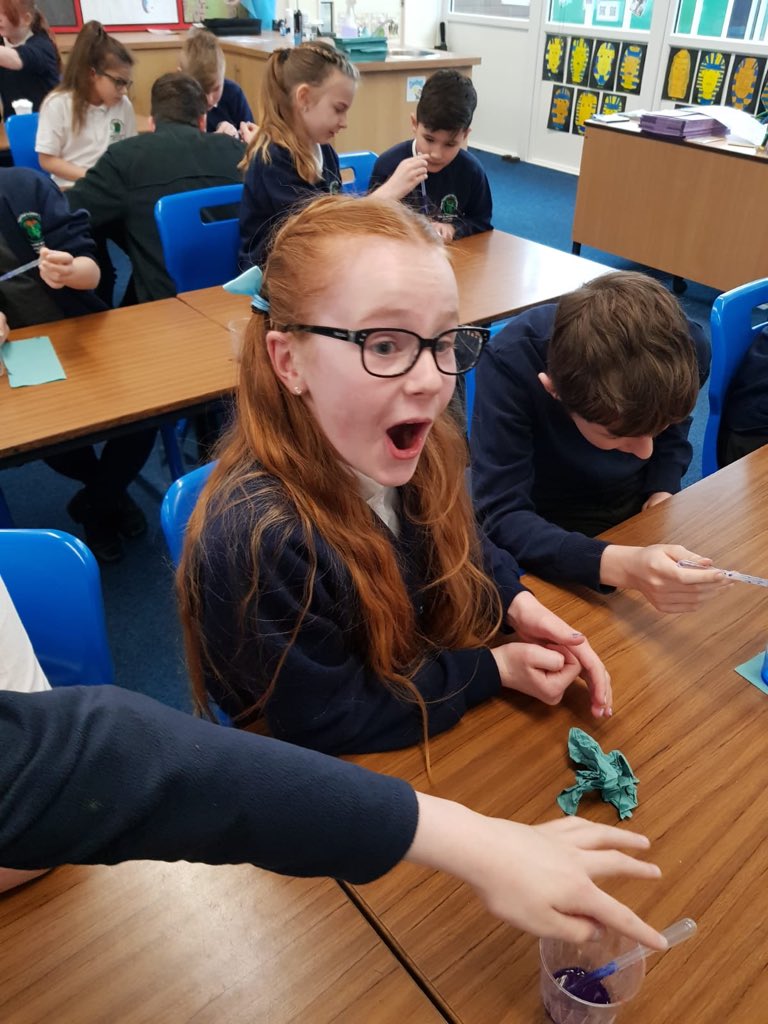 SpringCottagePS's tweet photo. We did some fantastic experiments today in #SpringCottage5T as part of #BritishScienceWeek2021 🔬 https://t.co/7dWpDvH5Bc