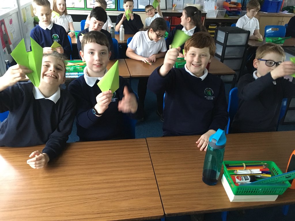 SpringCottagePS's tweet photo. We did some fantastic experiments today in #SpringCottage5T as part of #BritishScienceWeek2021 🔬 https://t.co/7dWpDvH5Bc