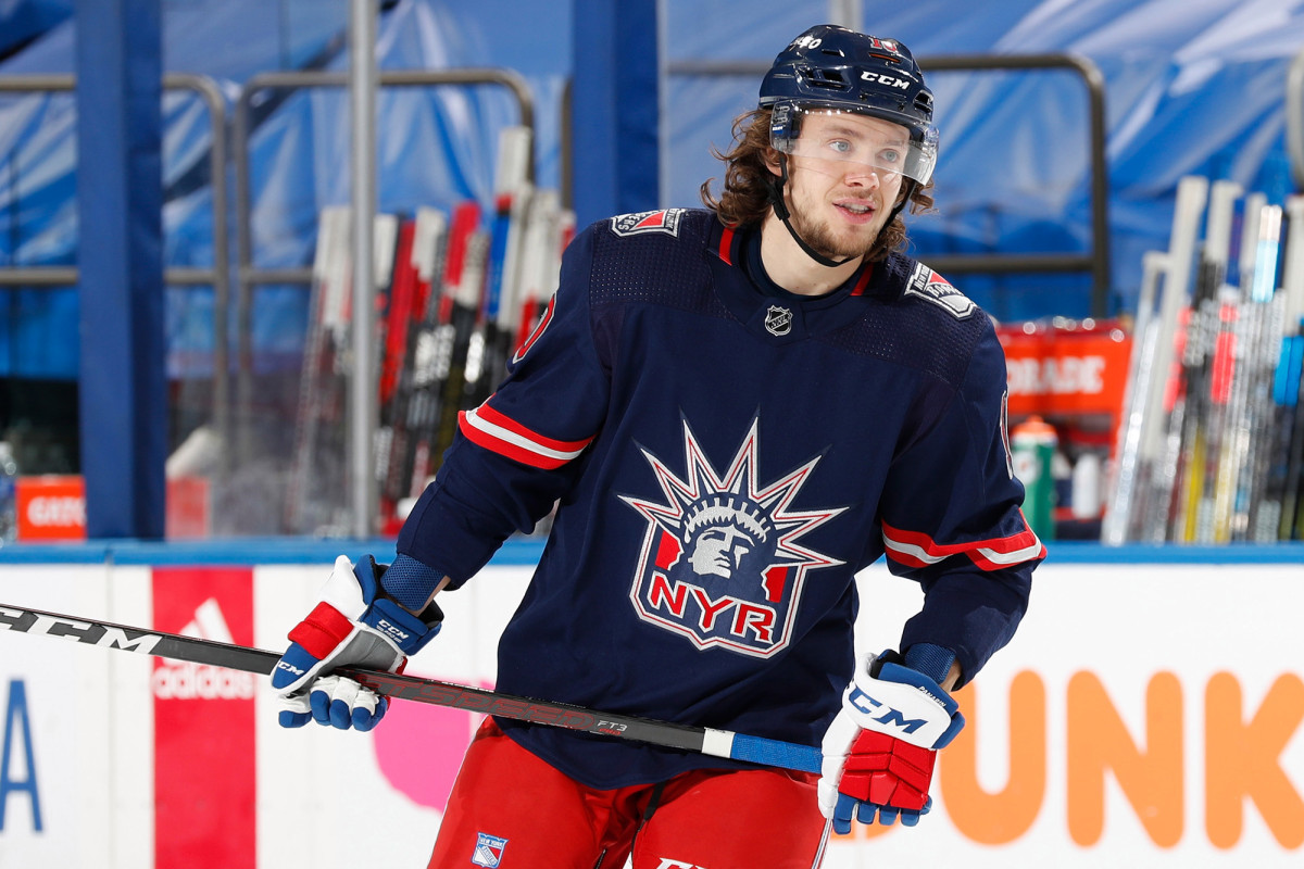 Artemi Panarin returns to Rangers after discredited assault allegation