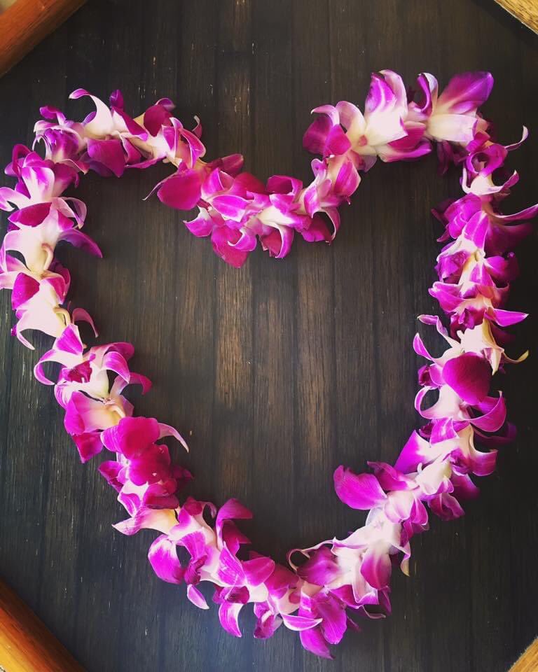 theLexp's tweet photo. ๐บ๐บ๐บ๐บ๐บ๐บ๐บ๐บ๐บ
ALOHA to getting LEID in Hawaii! Shop Now at our online store ~ via link in bio ~ & support our small business & diverse women
#alohavibes #thisgirlcollection #thisgirlgotleid #lei #hawaiilife #leis #gettingleid #supportsmallbusiness #womeninbusiness #funtimes https://t.co/dQy9eLnLed