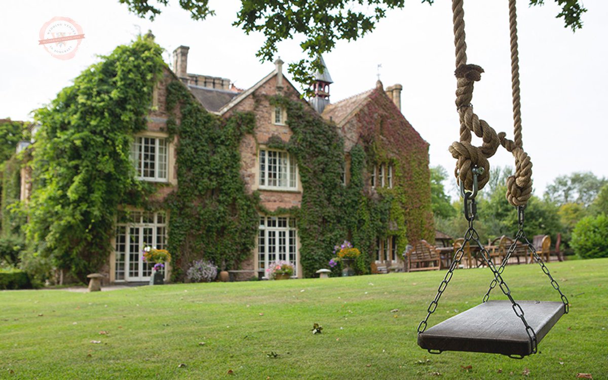 .<a href="/MaunselHouseUK/">Maunsel House</a> - A magnificent 13th Century Manor and one of the most charismatic wedding venues in Somerset. Exclusively yours, whether for one day or a whole weekend, you will be encouraged to treat it like home from the moment you arrive. weddingvenuesinsomerset.co.uk/bridgwater