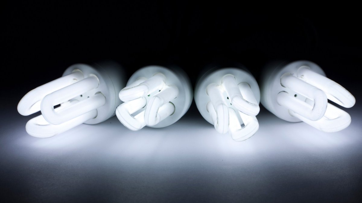 Light bulbs containing mercury can be dangerous to your health and the environment &amp; should NOT be thrown in the trash. Please take fluorescent bulbs to the Household Hazardous Waste Center. bit.ly/3kMfEhl #light #lightbulbs #danger #environment #trash #hazardouswaste